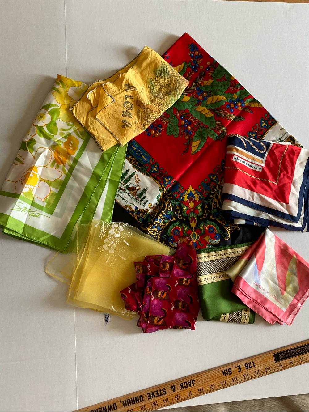 Scarf lot